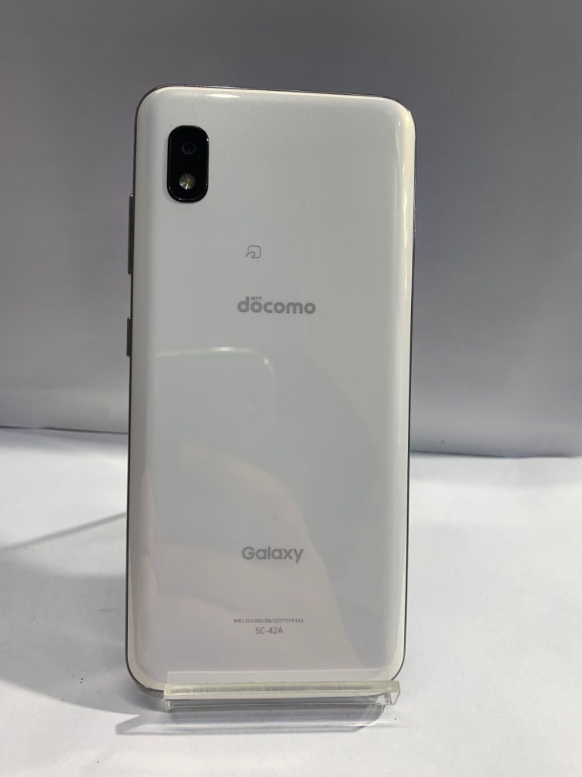 SAMSUNG - SAMSUNG docomo サムスン/スマートフォン/Galaxy A21 64GB/SC-42A/RF8NA052DGW/Bランク/84【中古】 Samsung Galaxy A21 SC-42A White 64GB docomo Smartphone