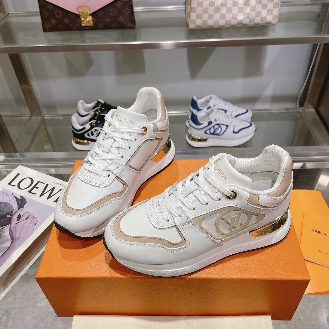 Louis Vuitton Neo Run Away 女性のロートップカジュアルシューズ