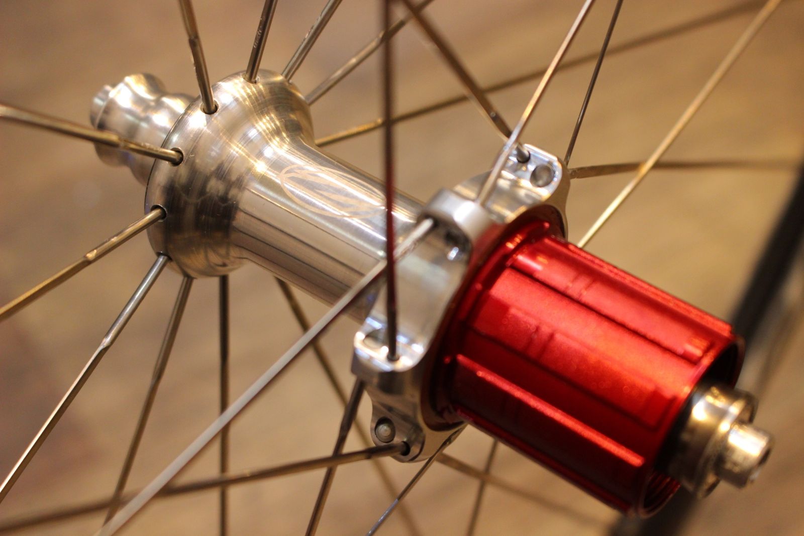 ZIPP 202 シマノ11 チューブラー ホイール ZIPP 202 シマノ11 チューブラー ホイール