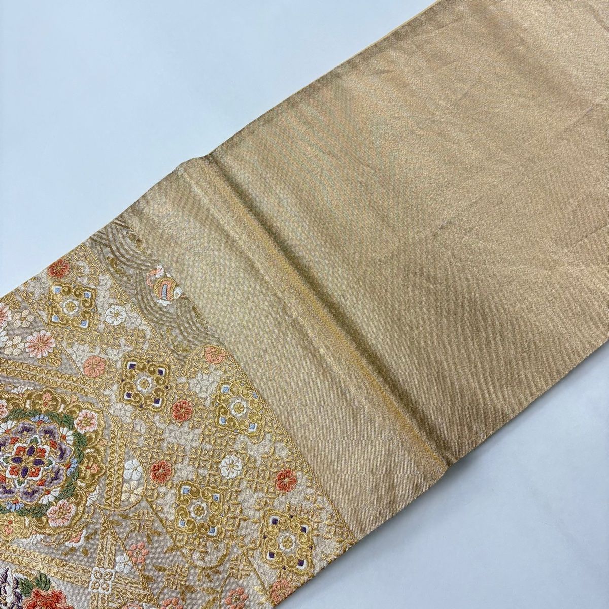 袋帯 美品 秀品 格天井 宝尽くし 金糸 箔 金色 六通 正絹 【中古