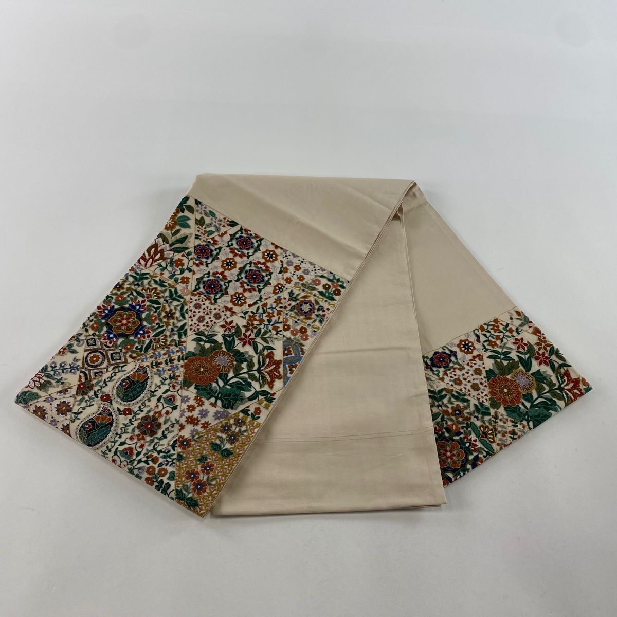 411my67p◇明綴れ 相良刺繍 金通し 宝相華 唐草 お太鼓柄 袋帯◇美品 411my67p◇明綴れ 相良刺繍 金通し 宝相華 唐草 お太鼓柄 袋帯◇美品