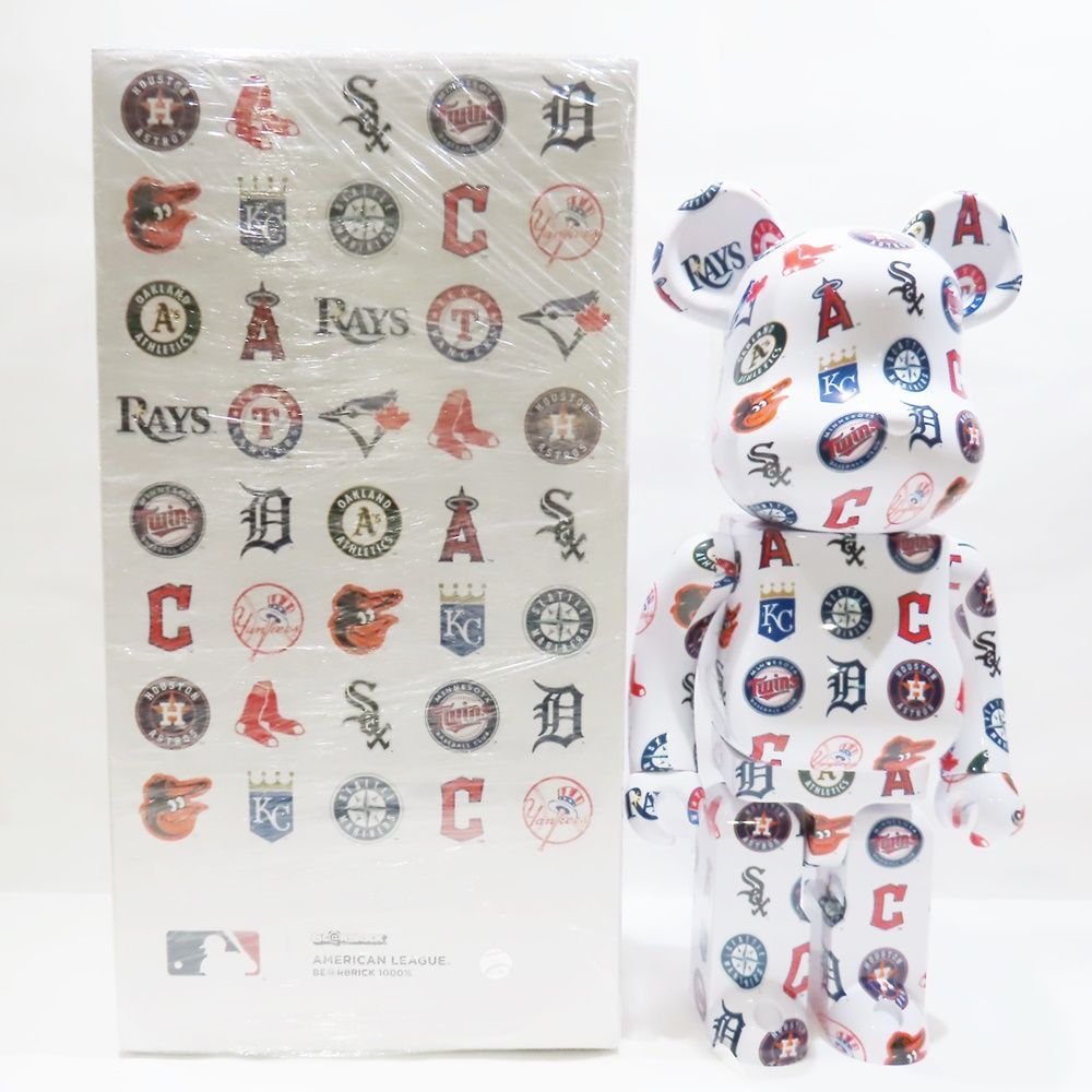 MEDICOM TOY メディコムトイ ：BE@RBRICK ベアブリック BE@RBRICK × MLB MLB AMERICAN LEAGUE  (TM) 1000％ 2400178 - メルカリ