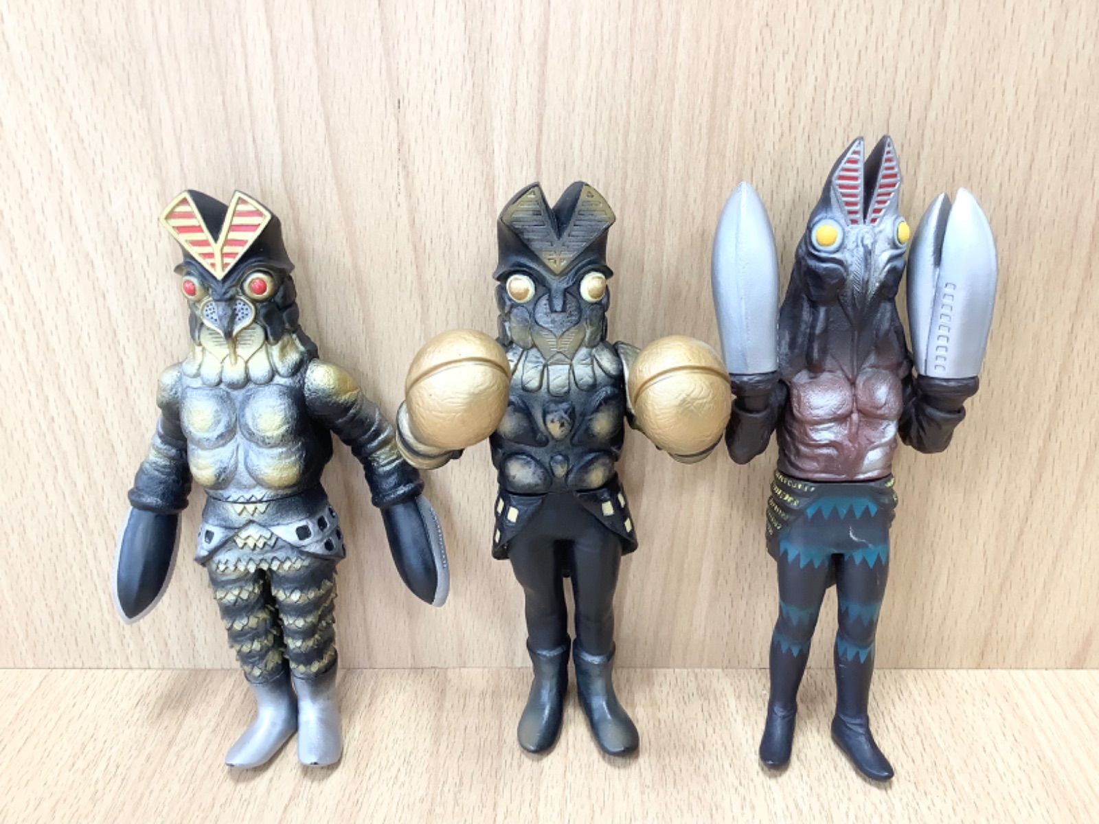 バルタン星人　ポピー　ミニソフビ　怪獣　ウルトラマン 1978年☆ポピー☆バルタン星人（足型あり）☆キングザウルス