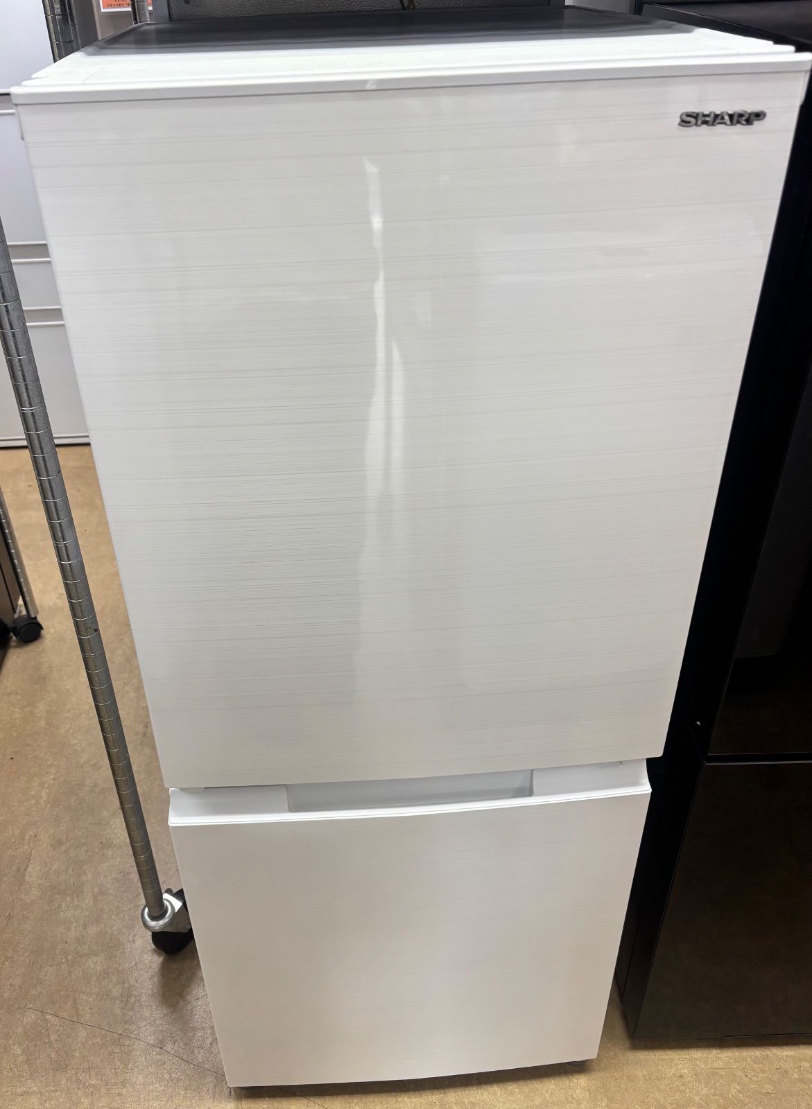 ◆SHARP 冷蔵庫 152L ノンフロン SJ-D15H-W