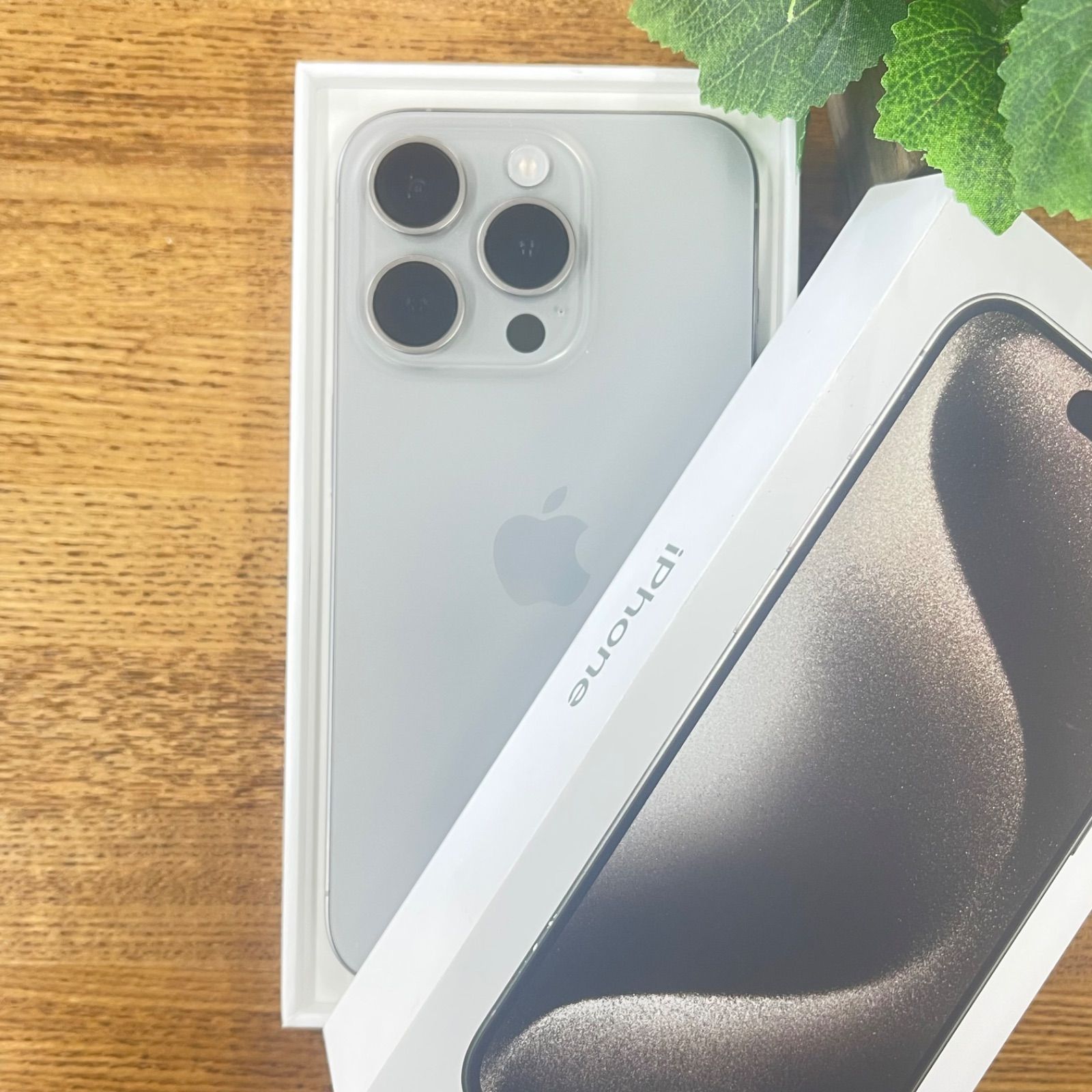 iPhone15 Pro　SIMフリー