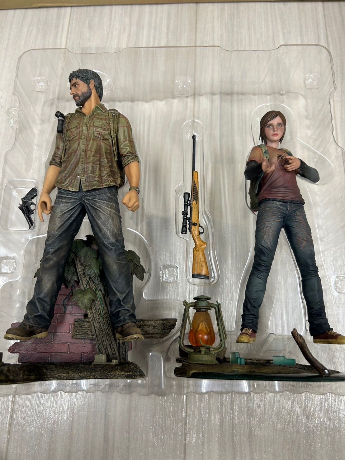 豆魚雷 ラストオブアス ジョエル＆エリー 1/9スケール フィギュア　開封品 THE LAST OF US/ ジョエル＆エリー 1/9スケール フィギュア[豆