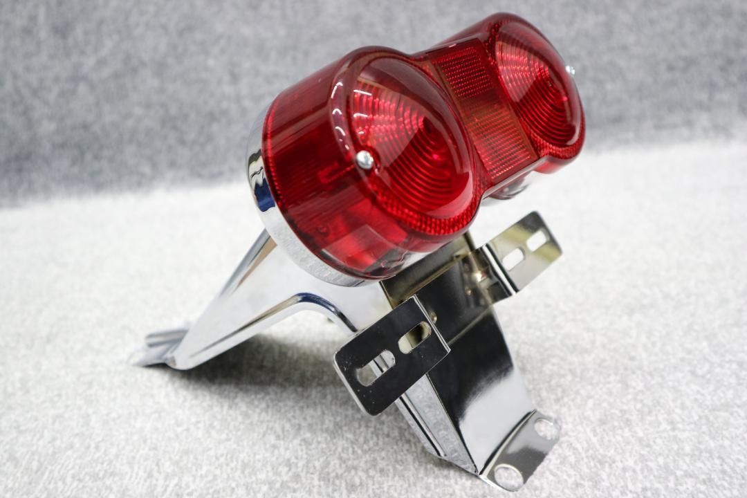 GT380テールランプ２灯式 レッド 土台| メッキ GT380 GT550 GT750 GT250 GT125 純正タイプ テールランプ ライト ブラケット セット 土台 サンパチ レッド 赤 レンズ リプロパーツ