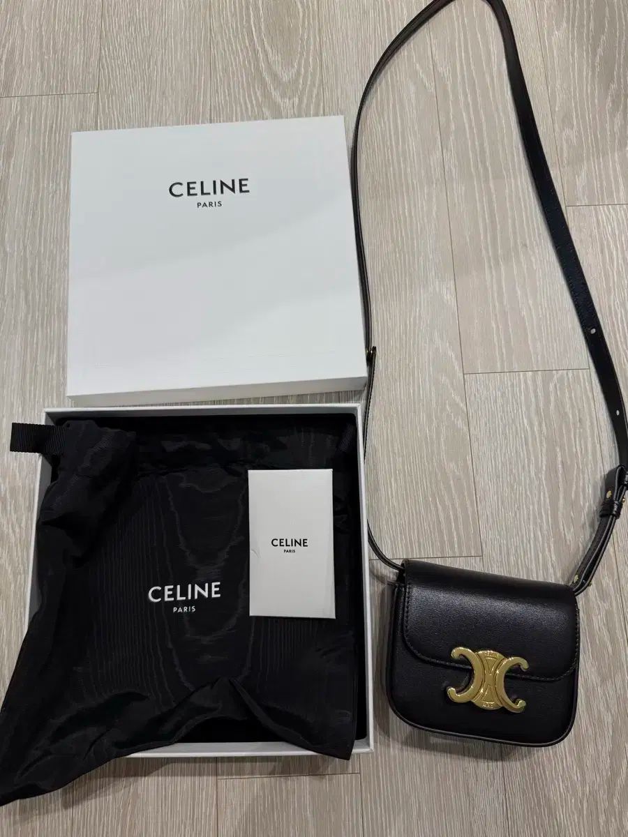 Celine セリーヌ ミニ クロード シャイニー 光沢 カーフレザー ブラック