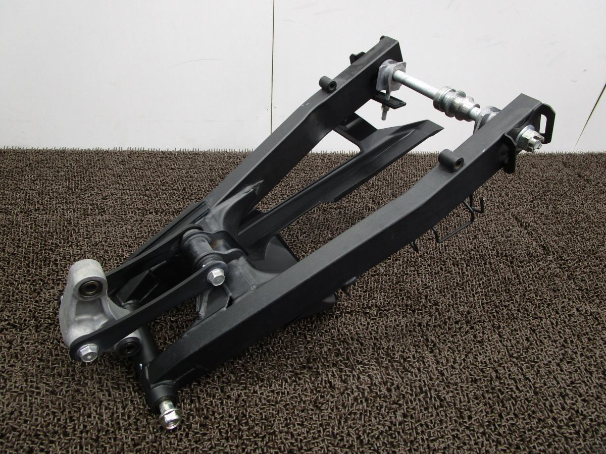 Z250 スイングアーム チェーンカバー アクスルシャフト □A6934