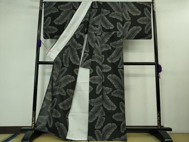 平和屋本店 上 夏物 本場大島紬 夏大島 7マルキ 芭蕉の葉 黒地 やまと誂製 ♥ DZAB1182kh5