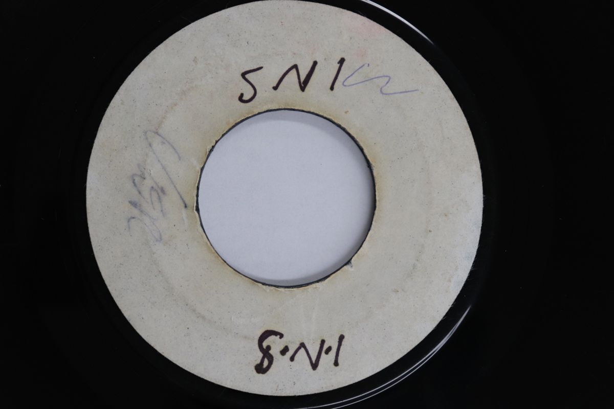 英7” Madame Dracula Big Ten / Instrumental Version SB004 NOT ON LABEL /00080 英7” Madame Dracula Big Ten / Instrumental Version SB004 NOT ON