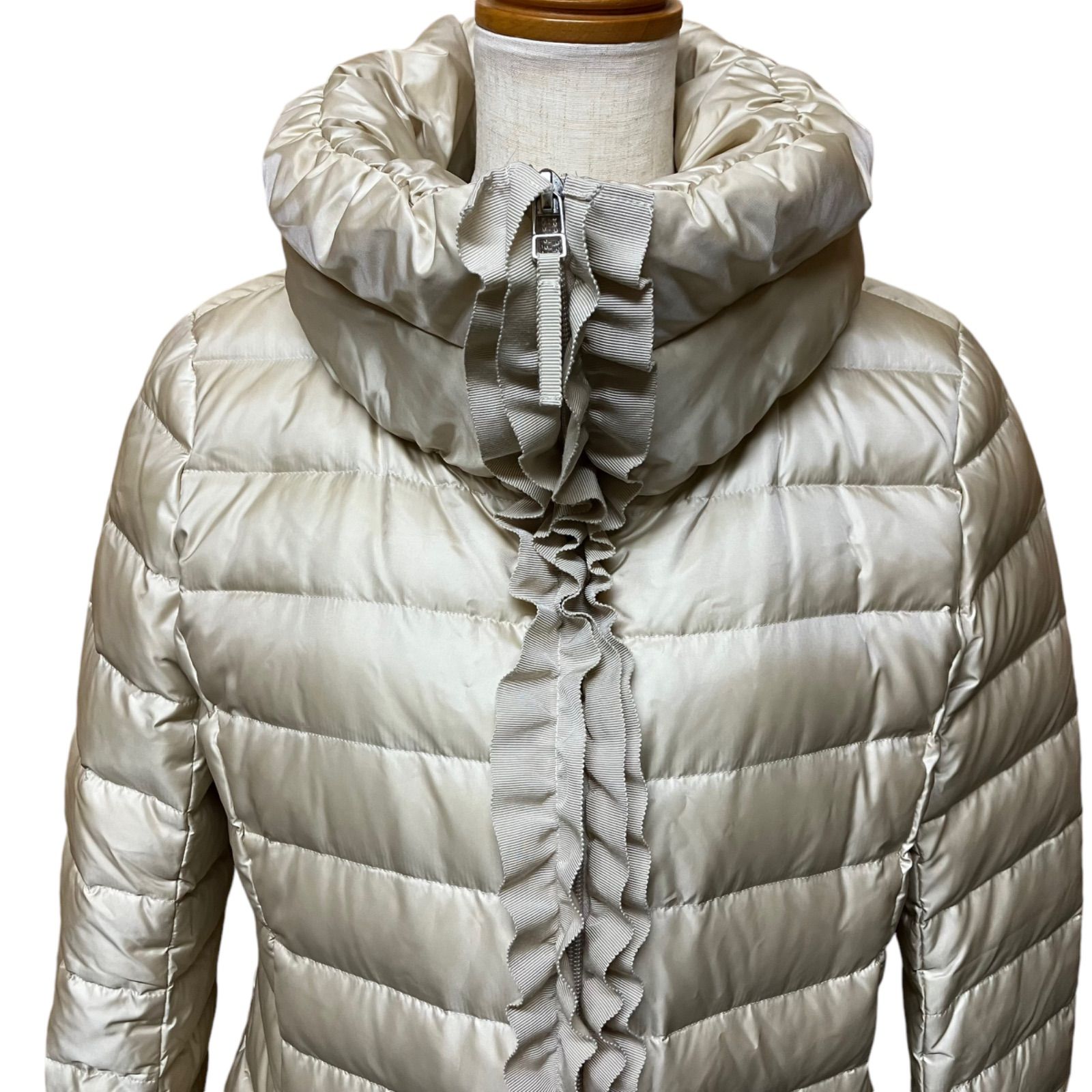 TO BE CHIC ダウンコート フリル 大きいサイズ 42 XL - メルカリ