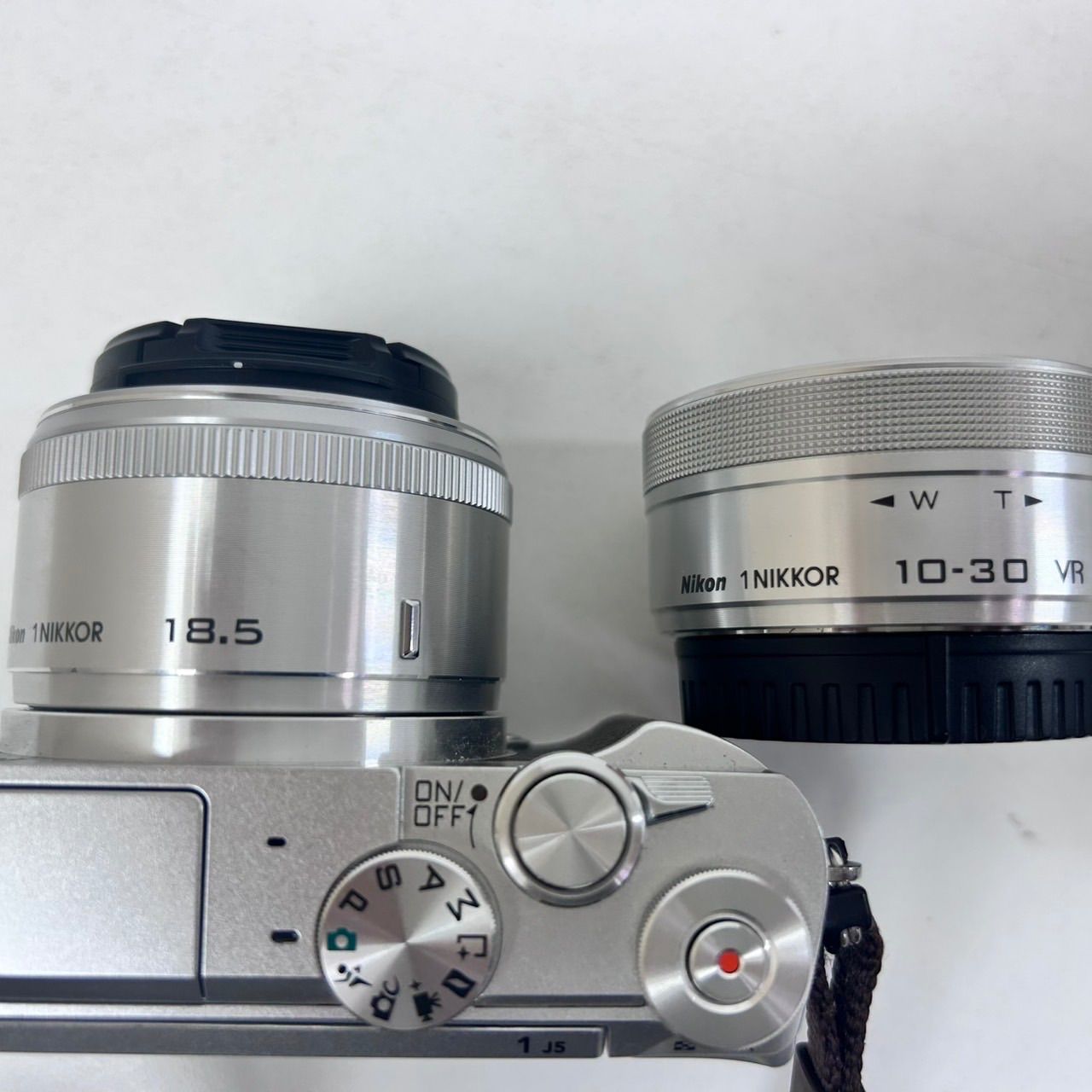 [美品] Nikon ニコン ミラーレス一眼カメラ Nikon 1 J1 ボディ ホワイト #351663 美品Nikon 1 J1 ミラーレス一眼 NIKKOR ニコン