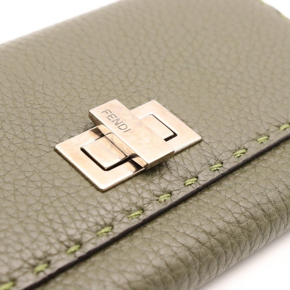【希少】FENDI 長財布 ピーカブー パイソン ターンロック8M0377 ロゴ 楽天市場】fendi 8m0377の通販