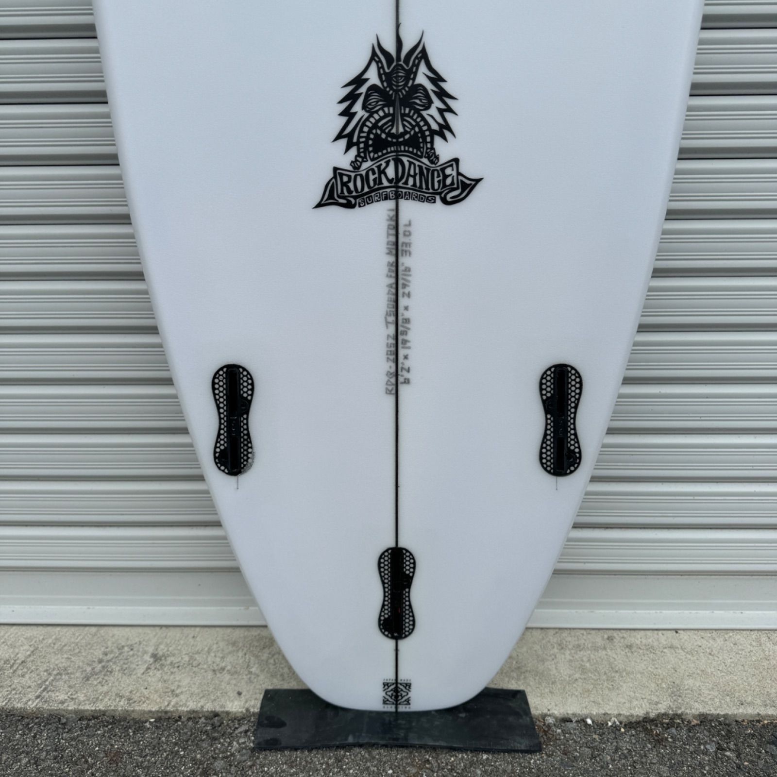 極美中古 ロックダンス ROCKDANCE サーフボード 6'2 ショートボード 33.0L サーフィン PU ブラックストリンガー オールラウンド パフォーマンスボード