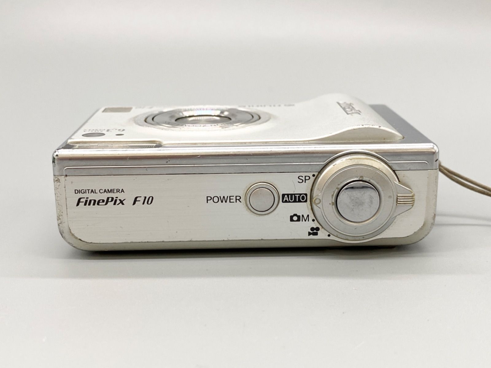 FUJIFILM デジタルカメラ FinePix F10 シルバー