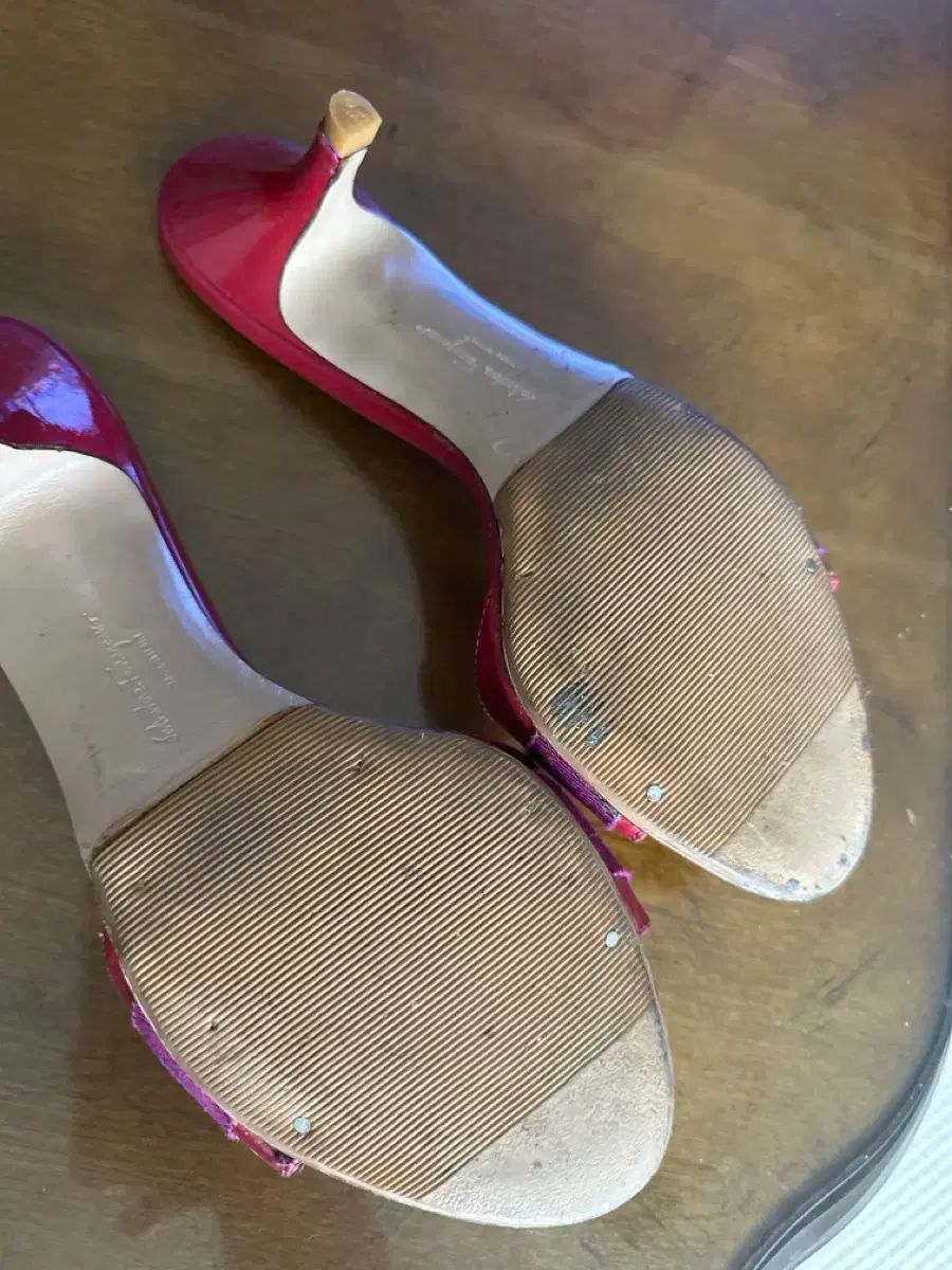 フェラガモ キッテンヒル