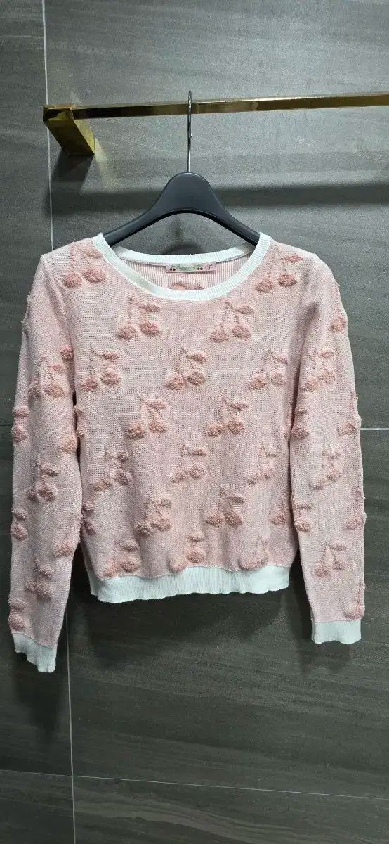 79★４L・フードファー付・中綿・ウエストシャーリングくびれ効果・暖かオシャレコート黒・ピーチスキン大きいサイズ新品★57614262 Dolce \u0026 Gabbana フラワープリント ポプリン シャルムーズシャツ