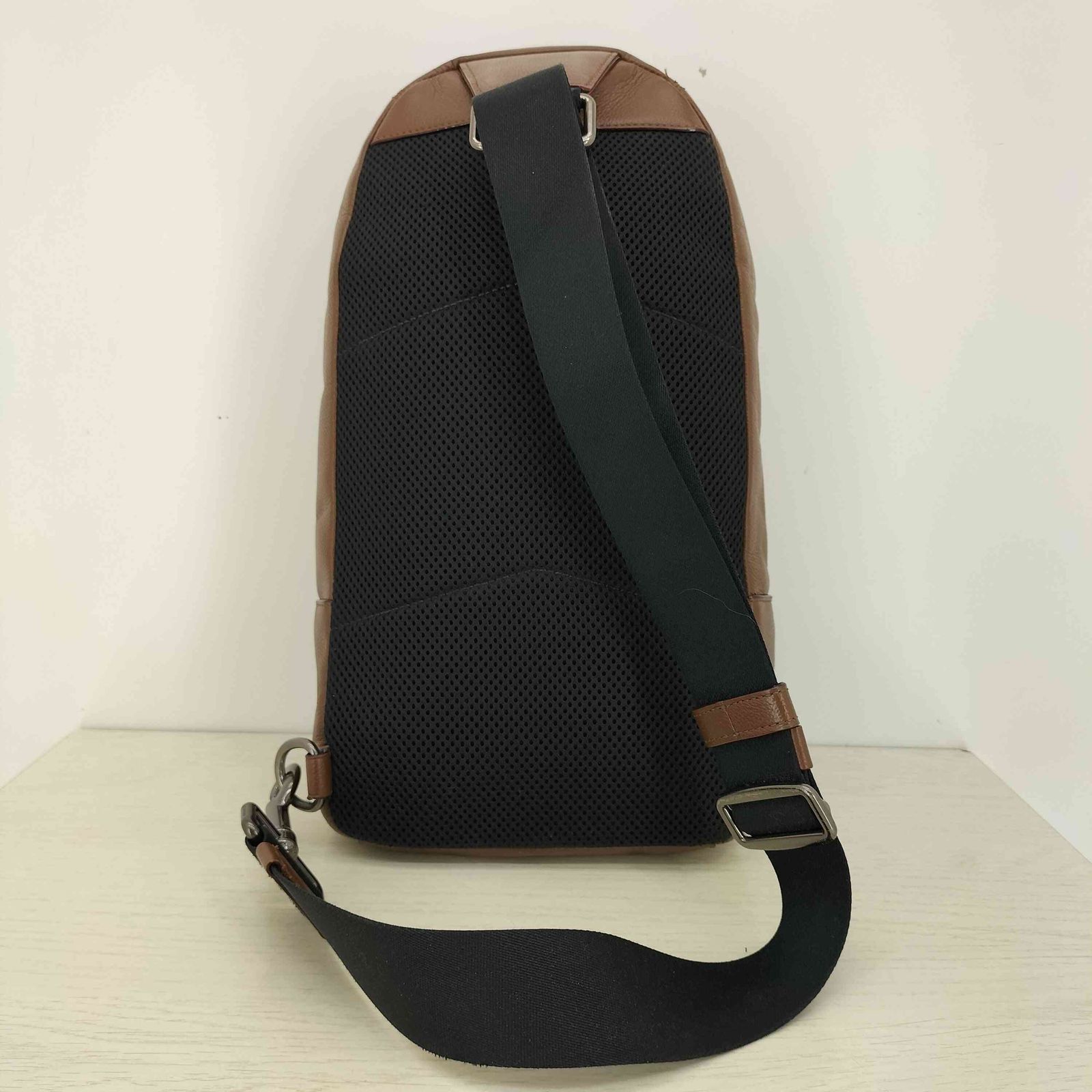 コーチ COACH ストライプ レザー ボディー バッグ メンズ 表記無