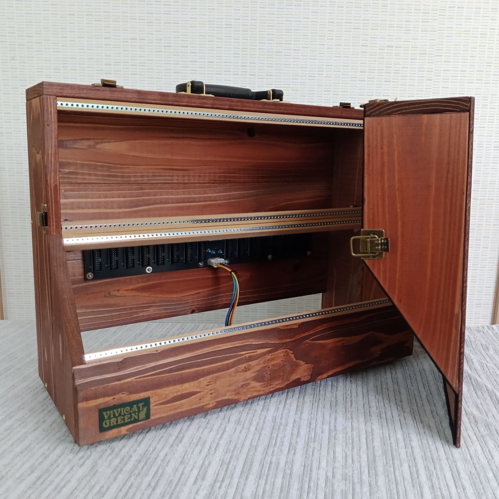 モジュラーシンセ 6U 168HP Portable Eurorack Wood Case with Power Unit VG-841-P