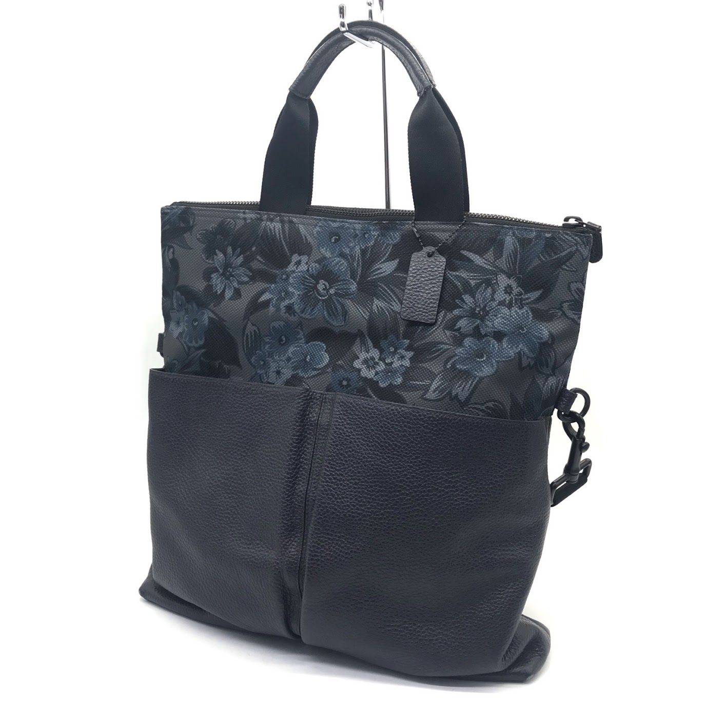 倉吉店 COACH | コーチ その他バッグ Charles F over Tote In Floral Hawaiian Print Canvas F59304 ネイビー 122