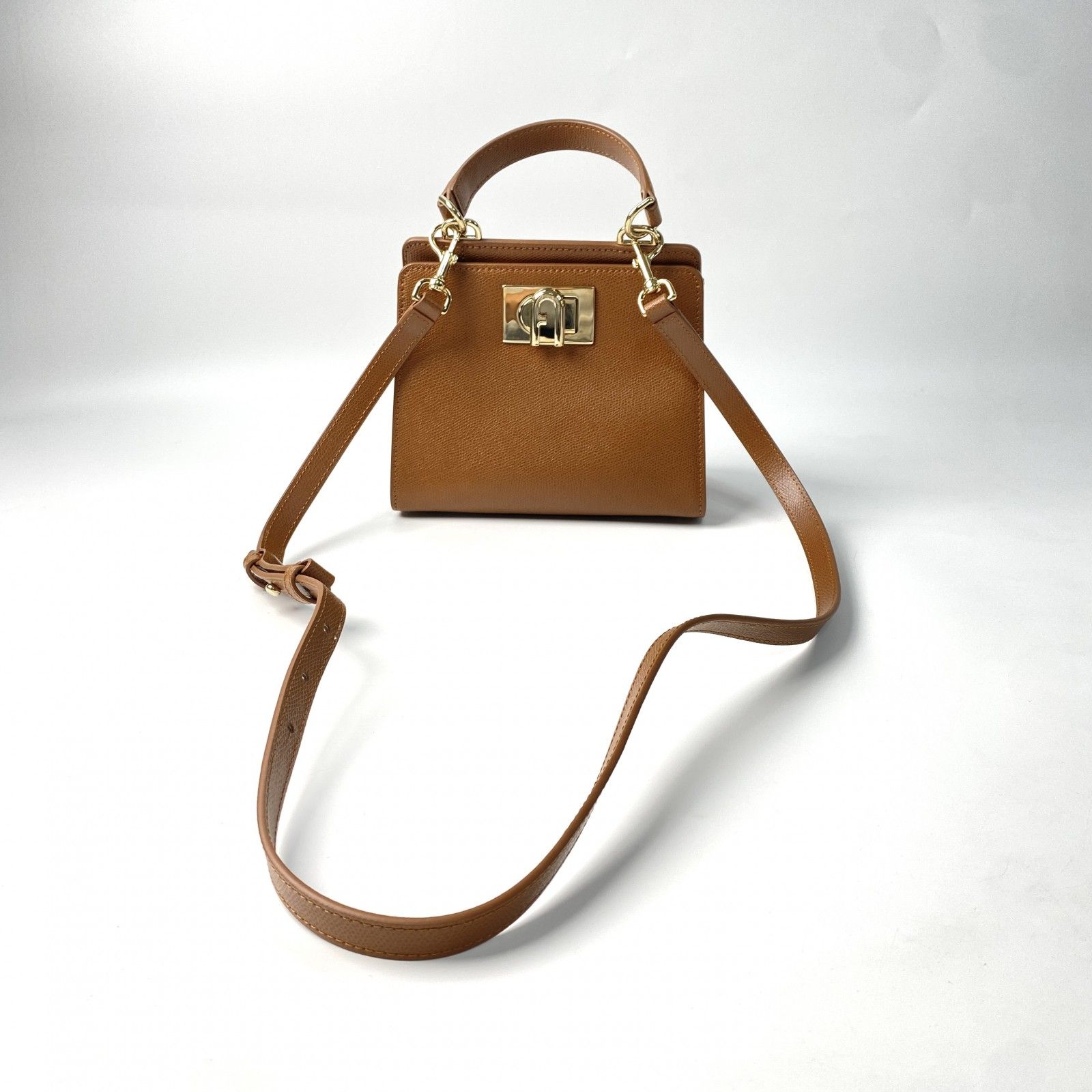 美品 フルラ FURLA レディース ミニ レザーバッグ 2way ショルダー 