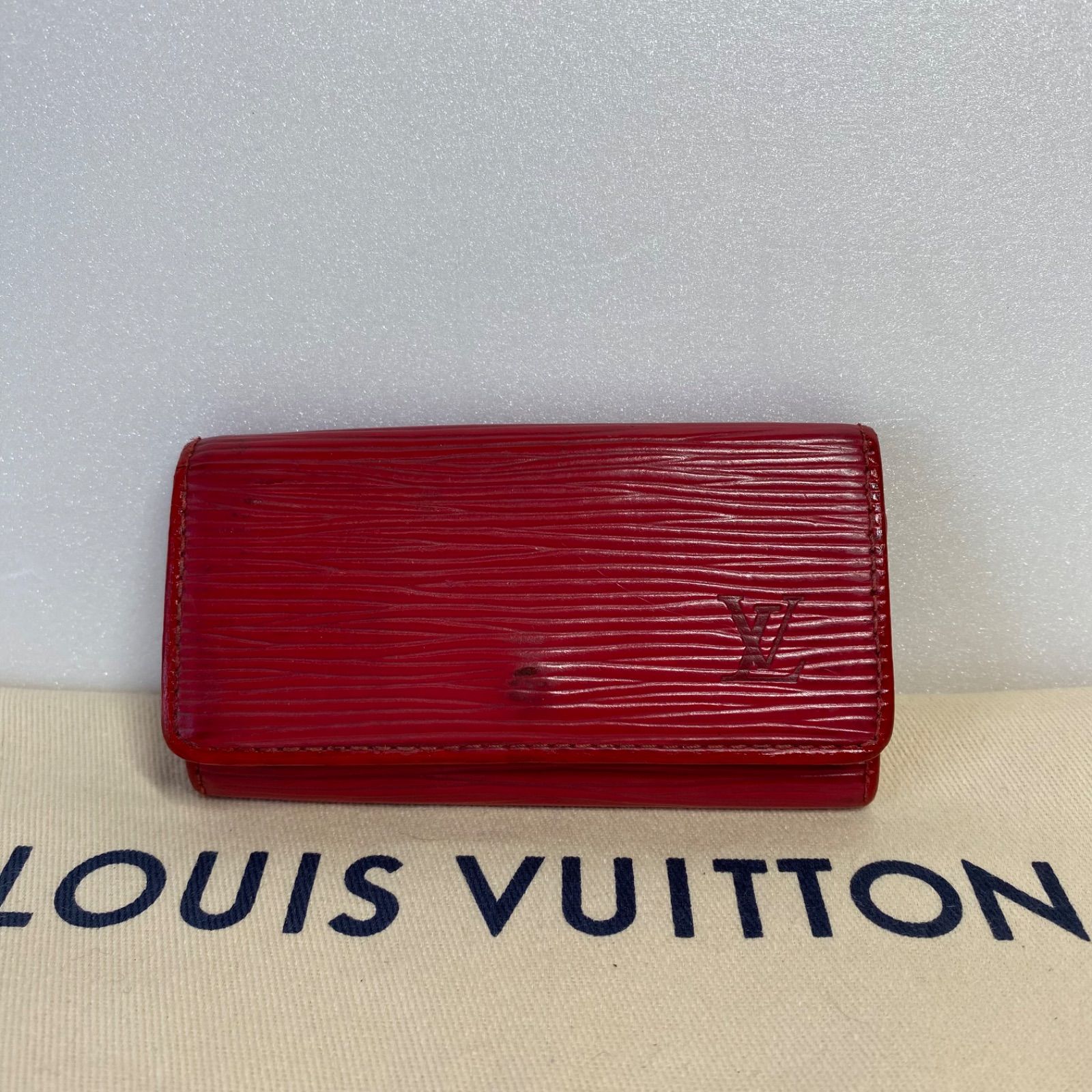 美品！ ルイヴィトン キーケース 4連 エピ レザー 赤 レッド 美品！ ルイヴィトン キーケース 4連 エピ レザー 赤 レッド
