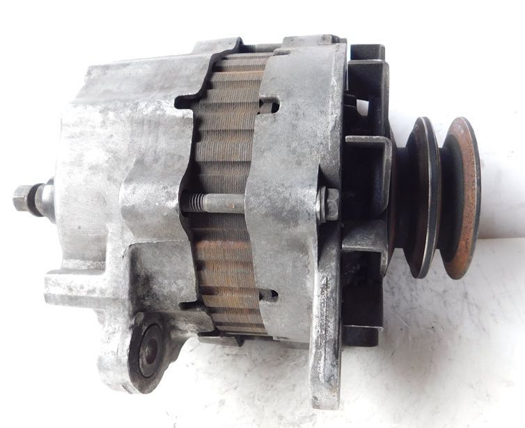 ●オルタネーター●三菱ふそうエアロバス A004T70099 ME160918 品 程度B コア返却不要