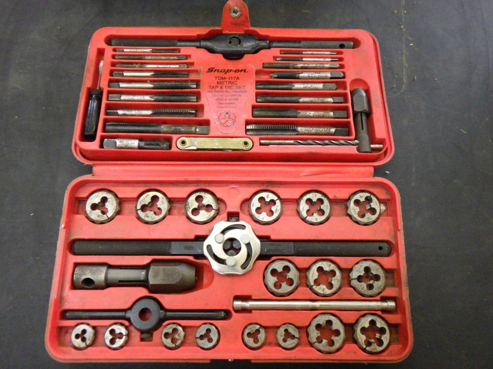 スナップオン タップ＆ダイスセット Snap-on TDM-117A ミリ単位 破損あり セット品 240610