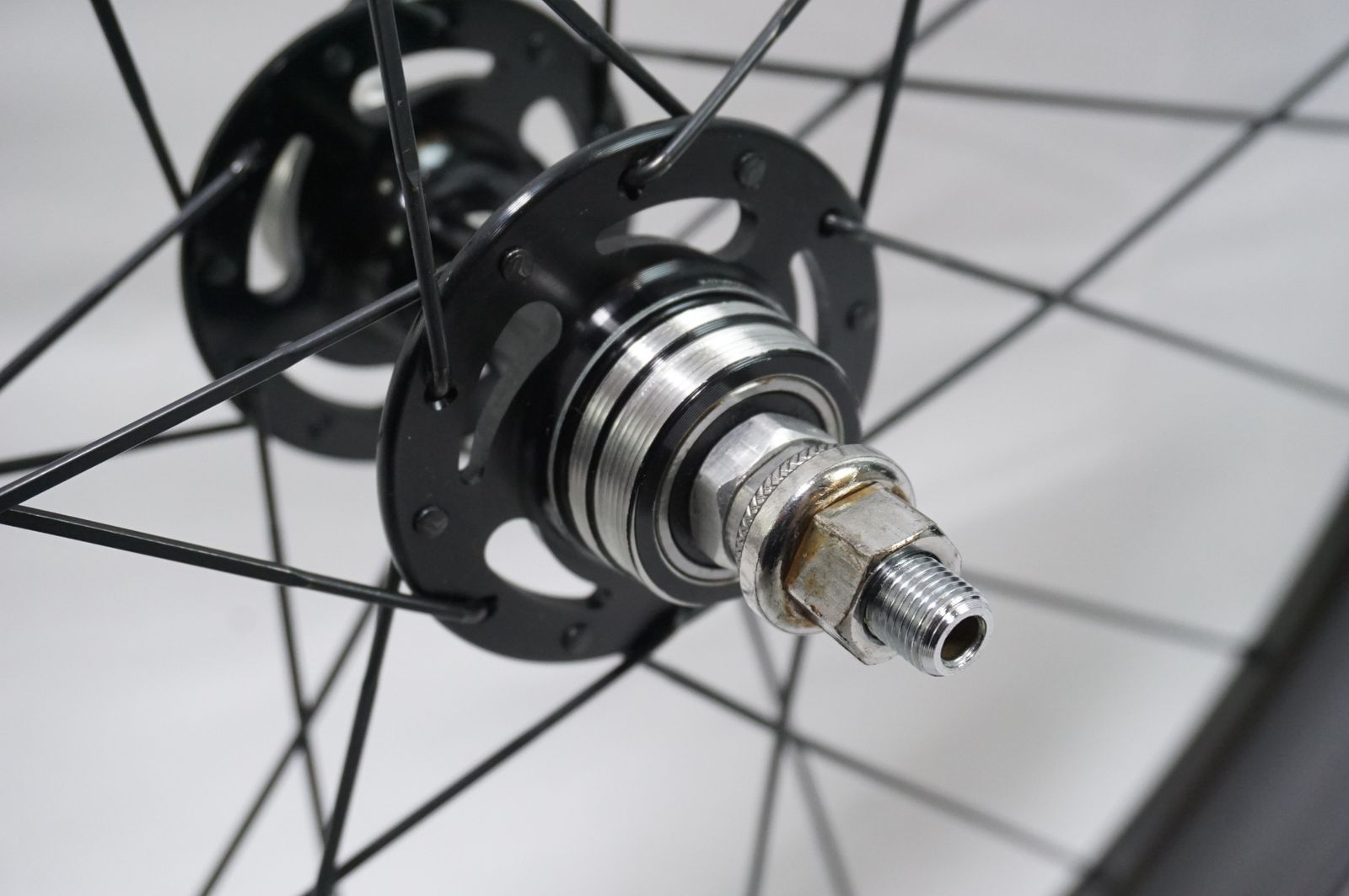 BROTURESオリジナル SHRED88リヤホイール ピスト用 ☆ BROTURES SHRED