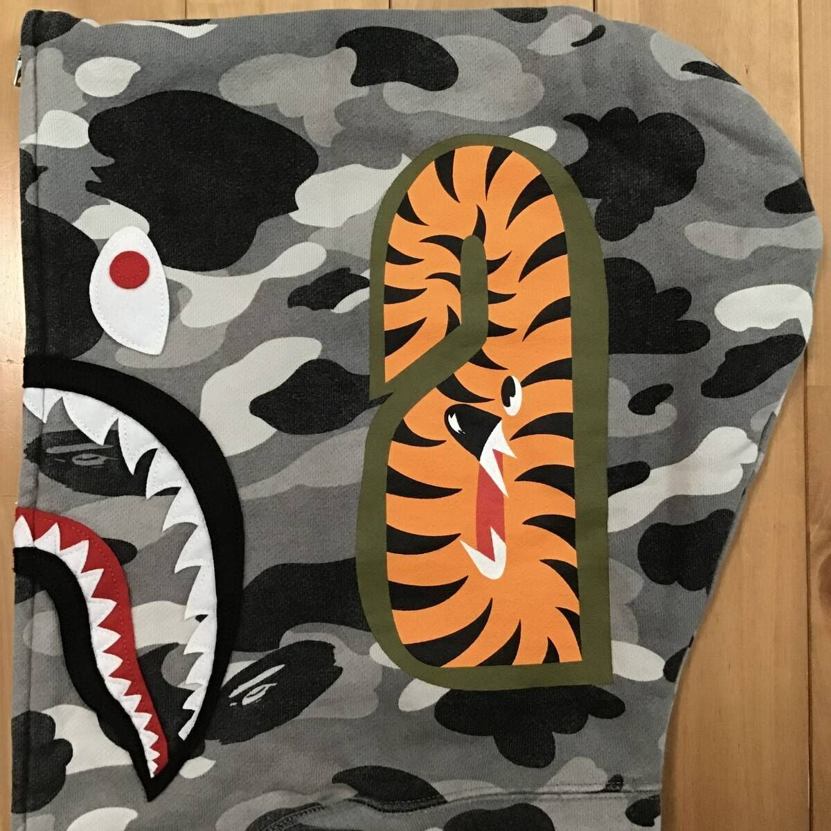 ☆NFS限定☆ BAPE camo シャーク パーカー Lサイズ shark full zip