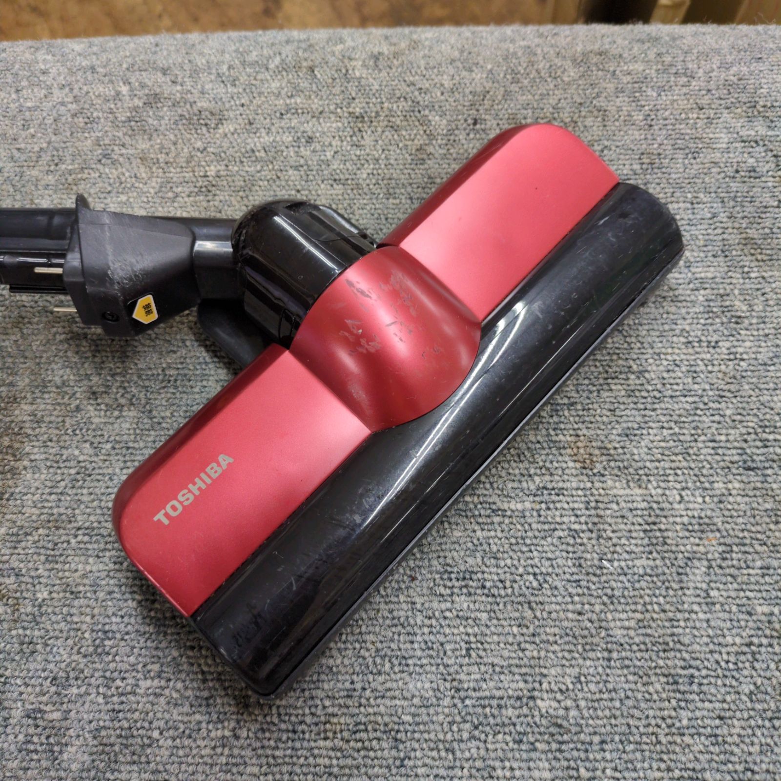 J334 キズ使用感有り 2018年製 充電式スティック掃除機 TOSHIBA VC-JCL10000