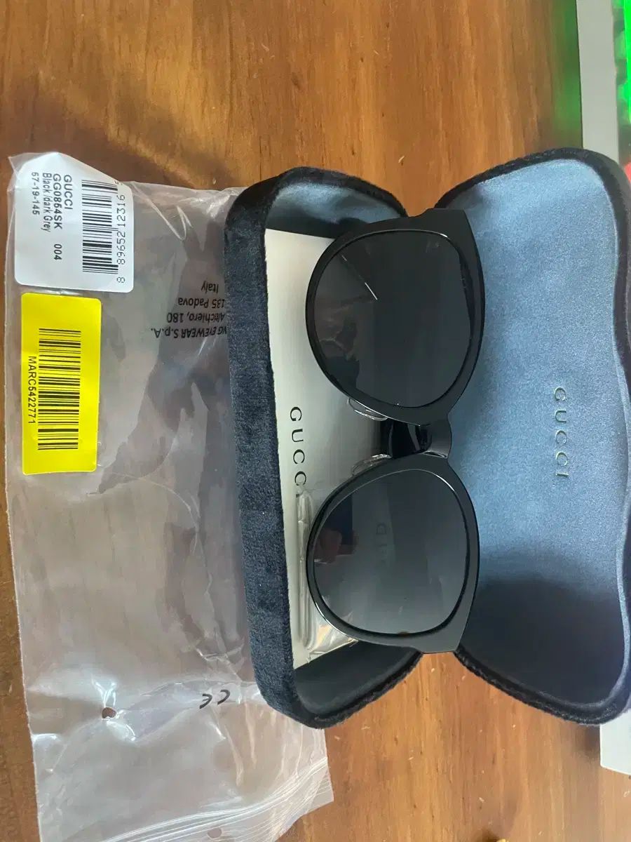 中古 GUCCI(グッチ) ユニセックス サングラス GG0854 ー 004
