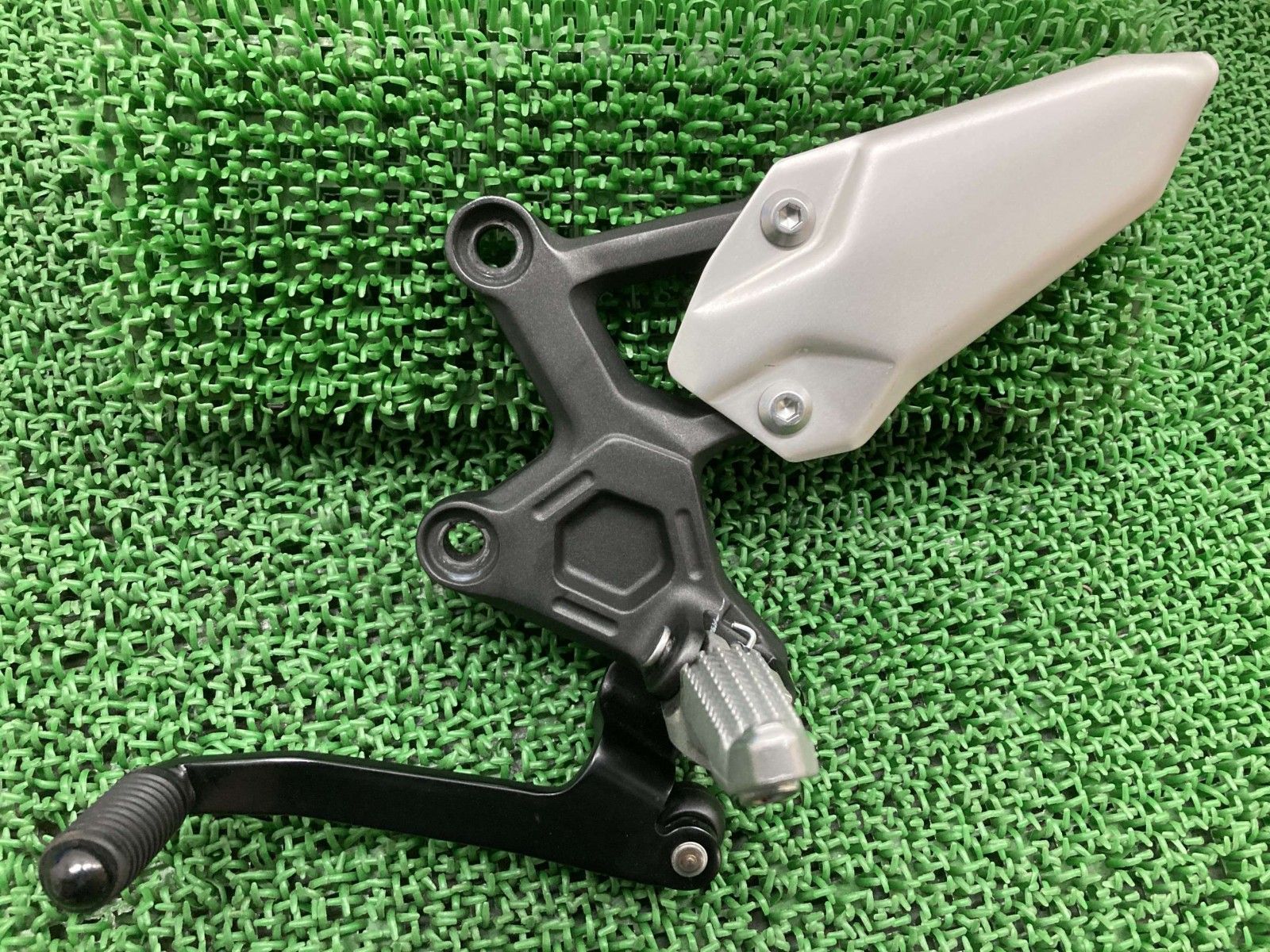 ZX-25R ステップ 左 SKT カワサキ 純正 バイク 部品 ZX250E シフトペダル ペグ ヒールガード コケキズ無し 車検 Genuine Gc