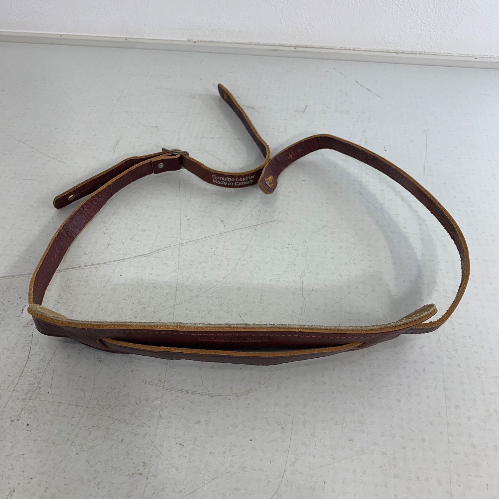 ブラウンレザーギターストラップ