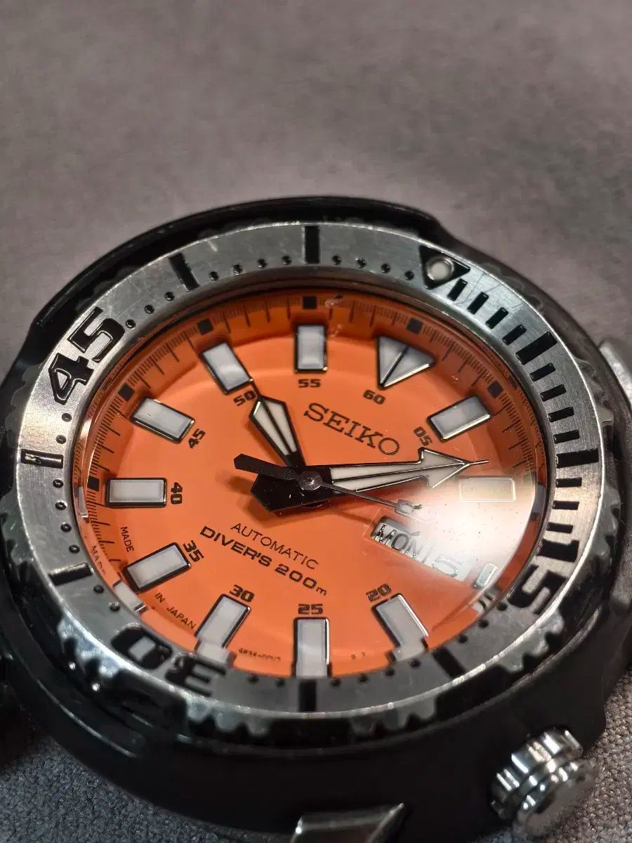 SEIKO 韓国 EDITION オレンジ ベイビー チュナ SRP 251J1