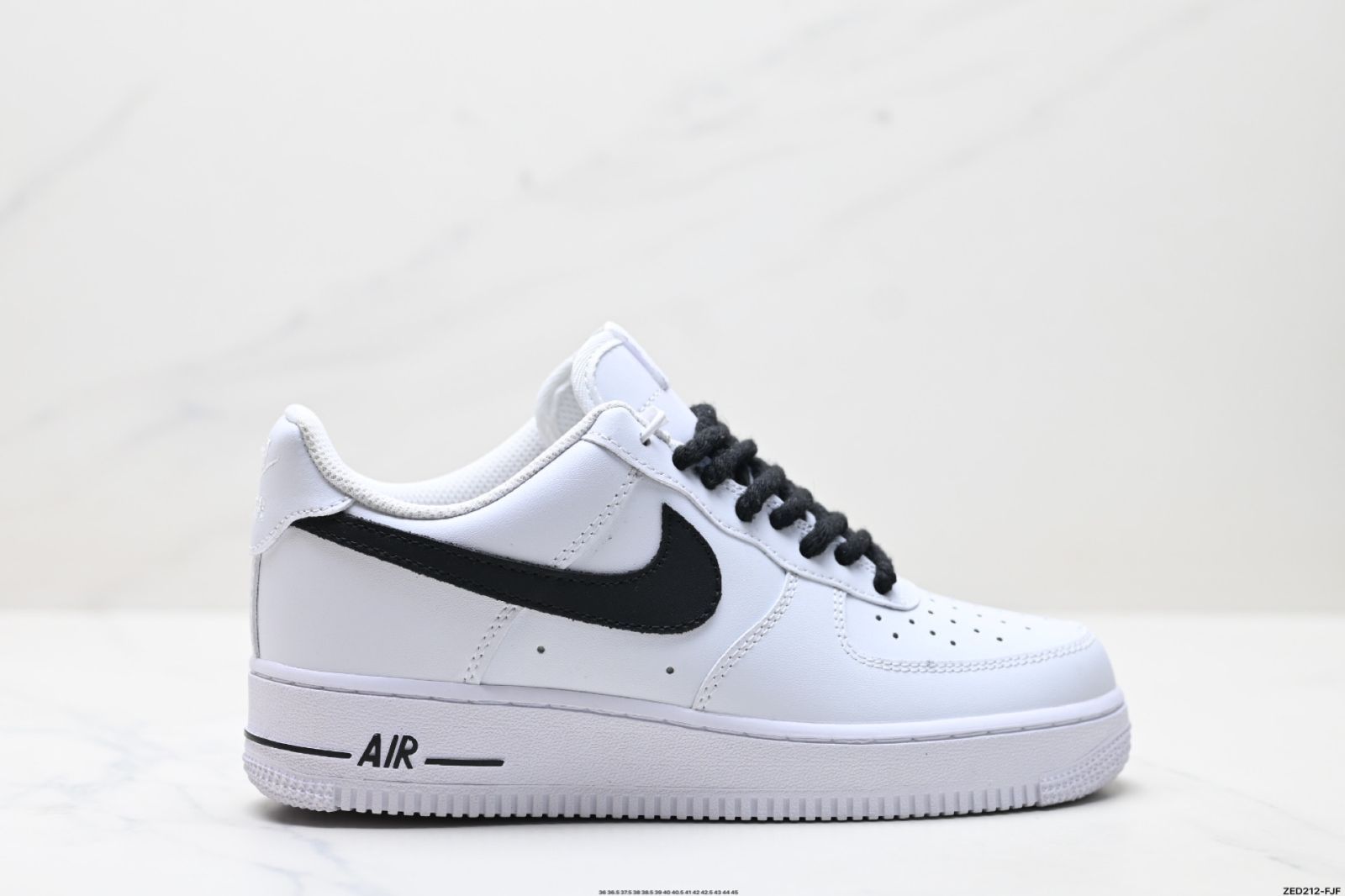 今日 NIKE AIR FORCE 1‘07 原型? 原型紙による正統ロートップエアフォースモデル 輸入向けチャンネル 全掌内蔵蜂窩クッション