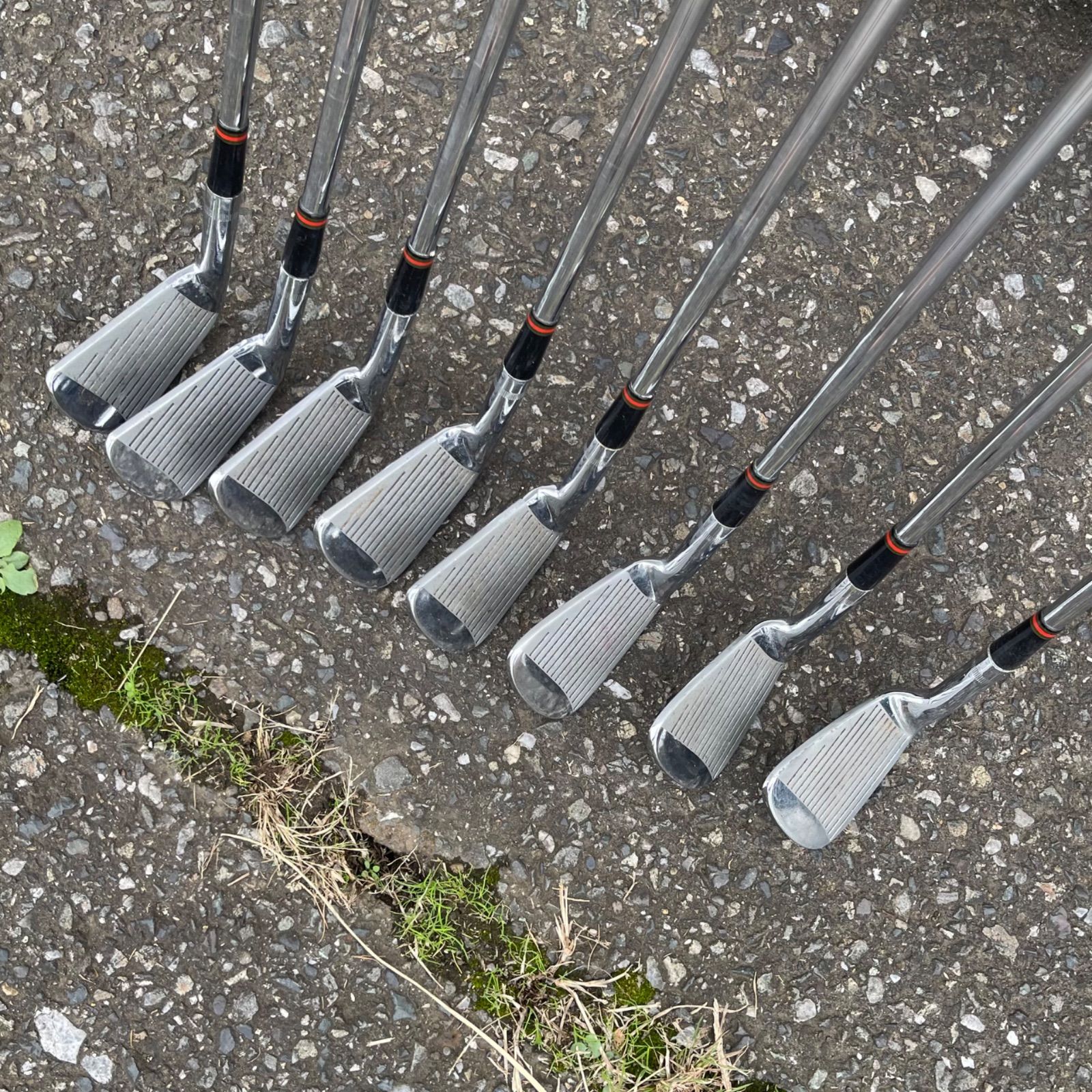 只今タイムセール中！ 57-1910-6 再入荷 送料込み アイアンセット BEN HOGAN APEX 名器 APEXスチールシャフト LEGEND Rフレックス相当 操作性が良く打感最高のアイアン 名器です 3〜9 E 8本セット