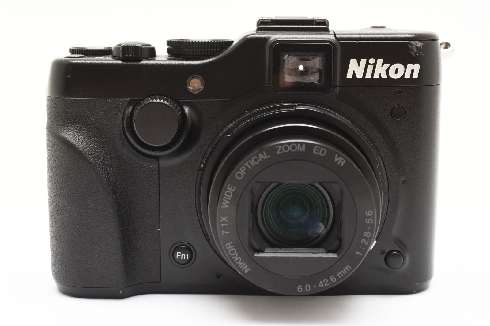 ニコンnikon coolpix p7100 コンパクトデジタルカメラ　美品 実用品] ニコン（Nikon） COOLPIX P7100 コンパクトデジタル