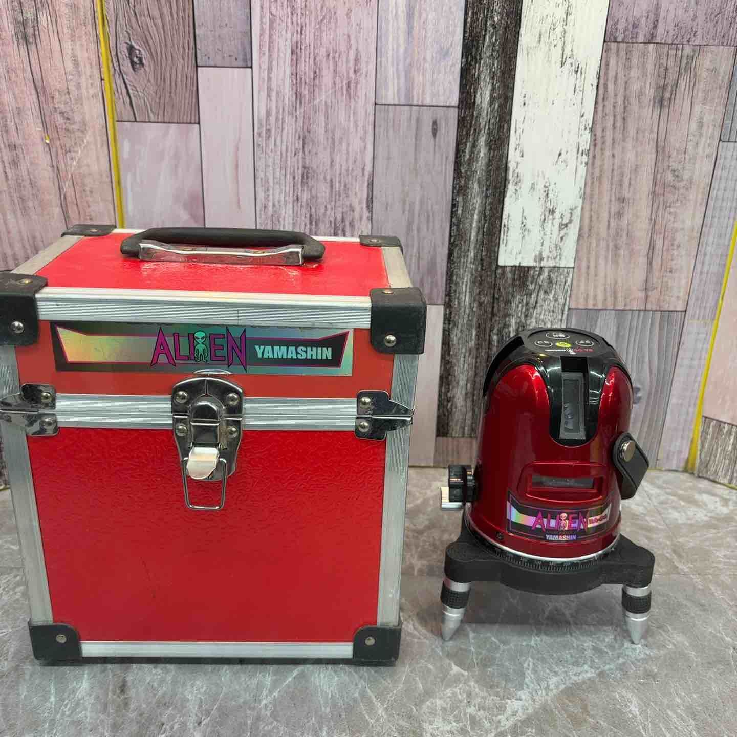 山真製鋸 YAMASHIN レッドエイリアン レーザー墨出し機 RA-06 八潮店