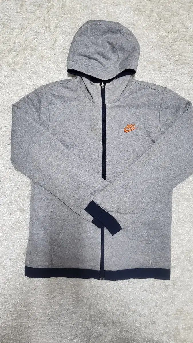 Nike(ナイキ） リバーシブル フード付き ジップアップパーカー ＆ ジャケット ㅅ 3