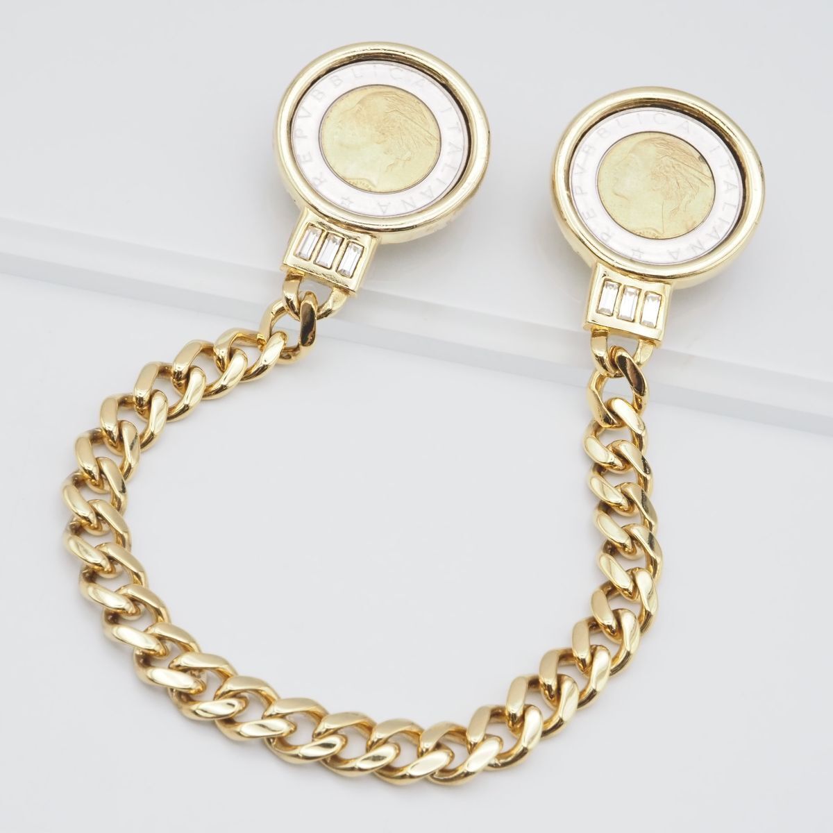 F087 ブローチ コイン ITALIANA REPVBBLICA イタリア共和国 喜平 キヘイチェーン ゴールド デザイン コスチュームジュエリー