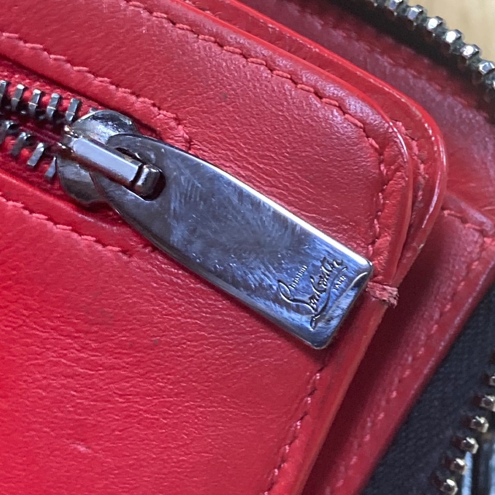 クリスチャンルブタン　ティノス　L字ファスナー　財布 Christian Louboutin クリスチャンルブタン/CHRISTIAN LOUBOUTIN