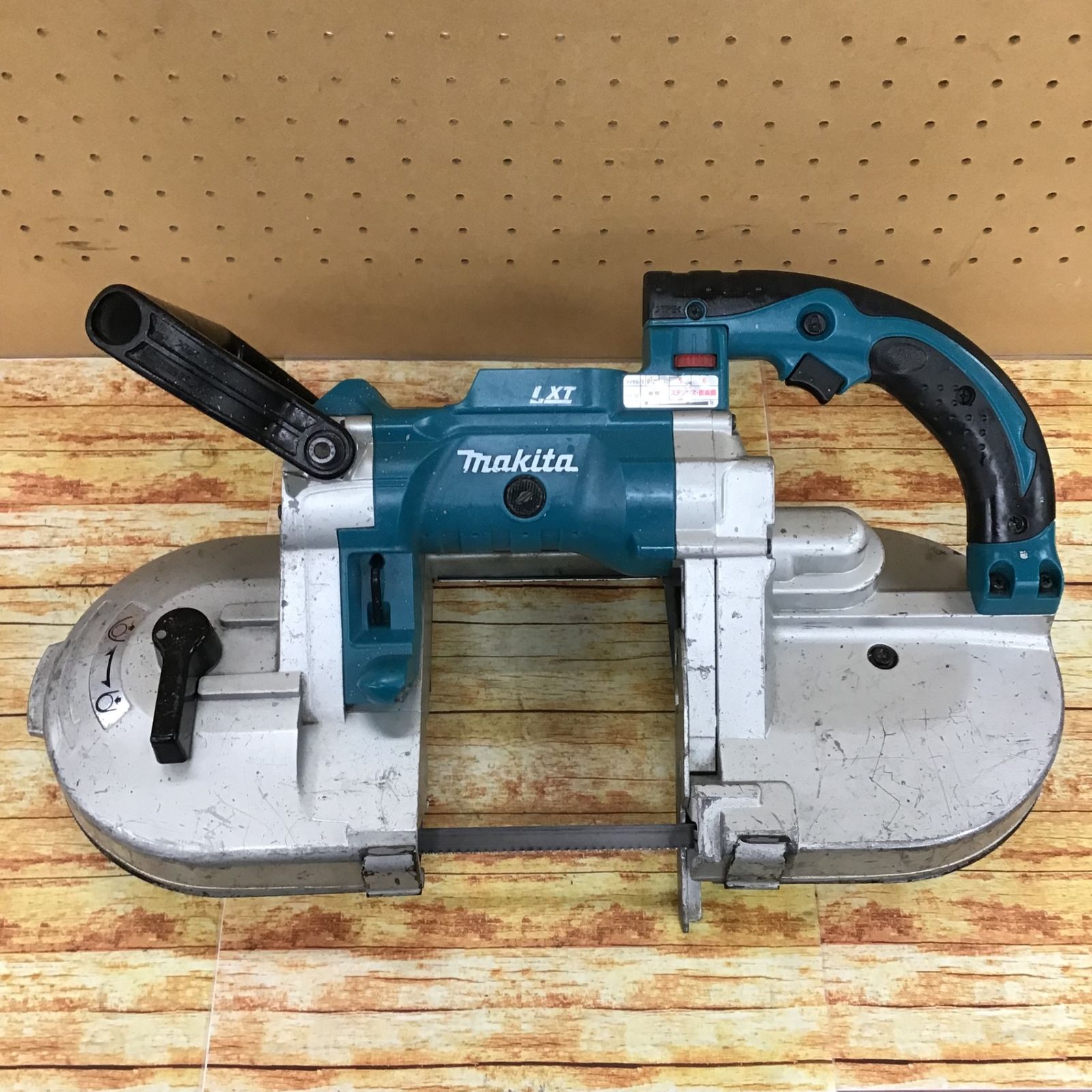 マキタ(makita) コードレスバンドソー PB180DZ【川崎店】 - メルカリ