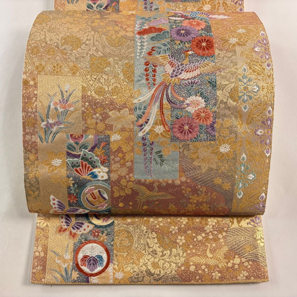 エルメス プチスカーフ ガヴロッシュ レア柄❣️「イリスのエチュード