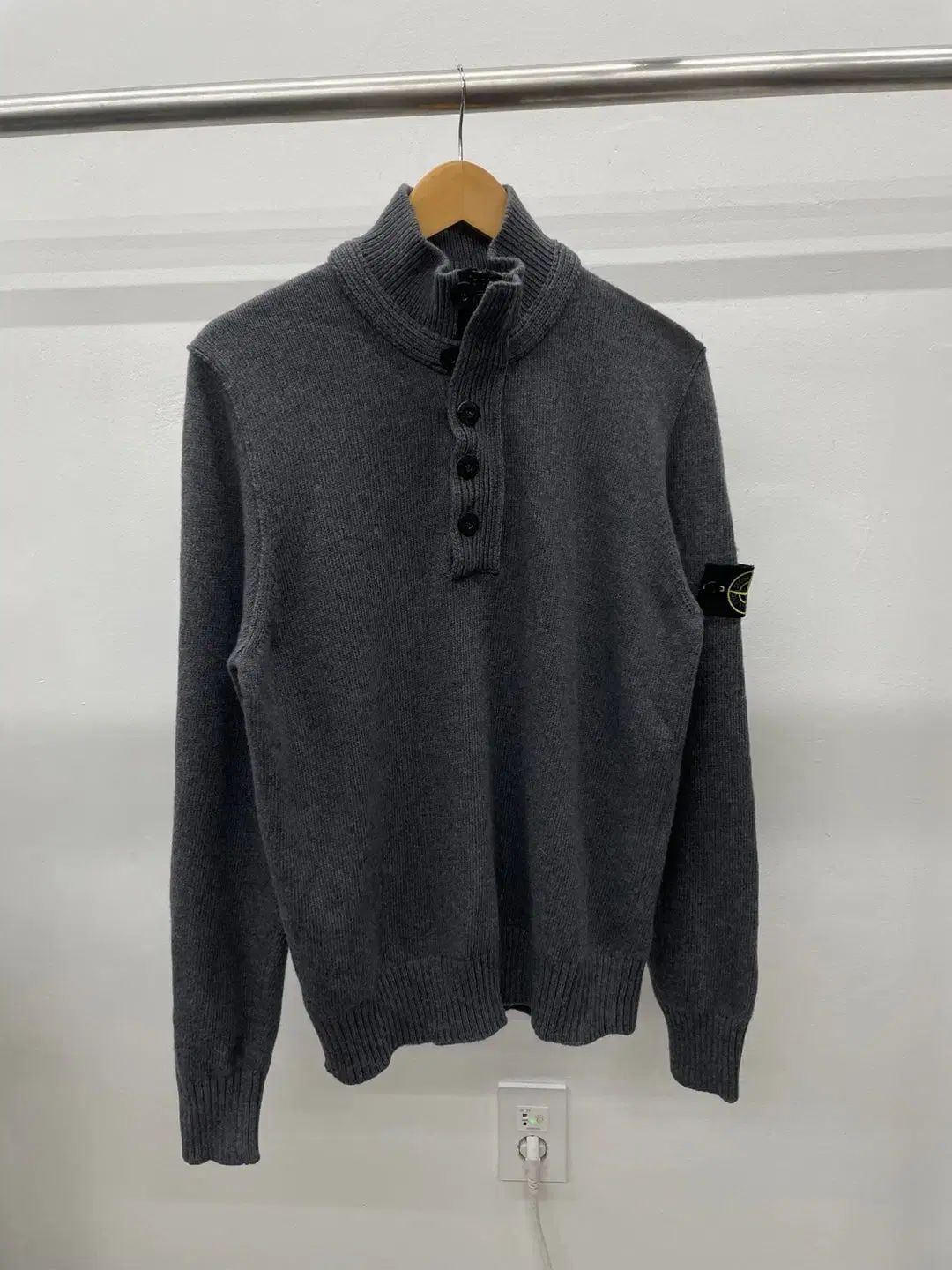 【角栄】STONE ISLAND  ニットセーター STONE ISLAND (ストーンアイランド) - ニット/セーター