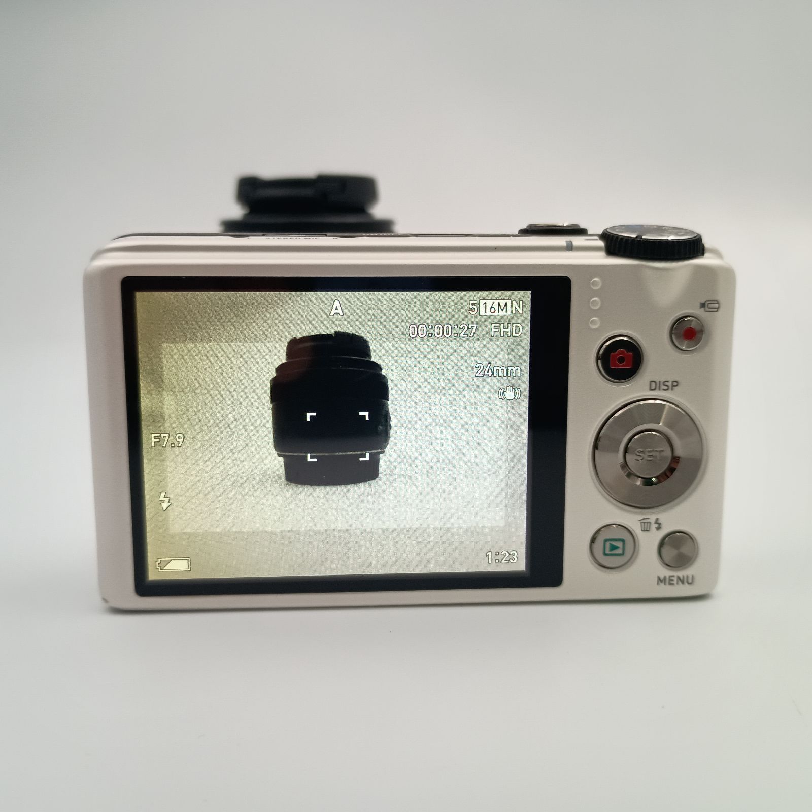 CASIO EXILIM EX-ZR400 　コンパクトデジタルカメラ　ホワイト EX-ZR400 - デジタルカメラ - CASIO