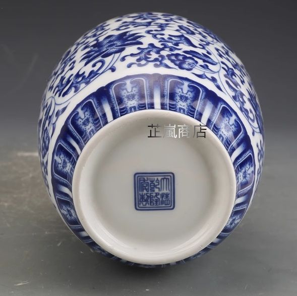 中国美術  青花三星冬瓜壇  景徳鎮 陶磁器 装飾品 現代工芸品 美術品 置物 中国美術 青花三星冬瓜壇 景徳鎮 陶磁器 装飾品 現代工芸品 美術