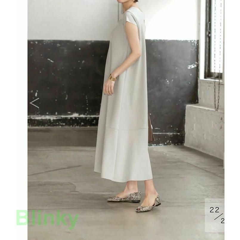 ビジューの小花柄がオシャレで可愛いイブニングドレス♩.• ビジューの小花柄がオシャレで可愛いイブニングドレス♩.• ビジューの