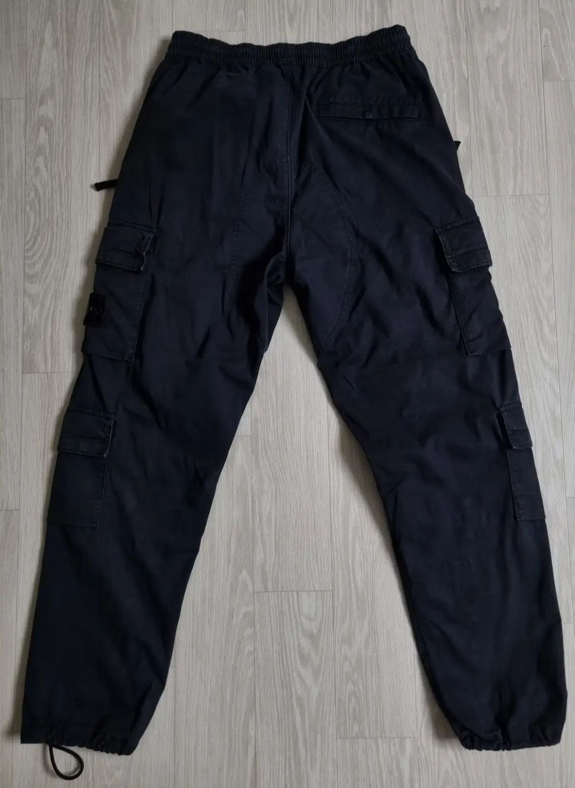 STONE ISLAND (ストーンアイランド) ロゴワッペン カーゴ ジョガー